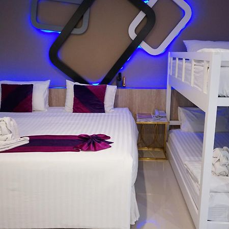 Phitsanulok United Hotell Exteriör bild