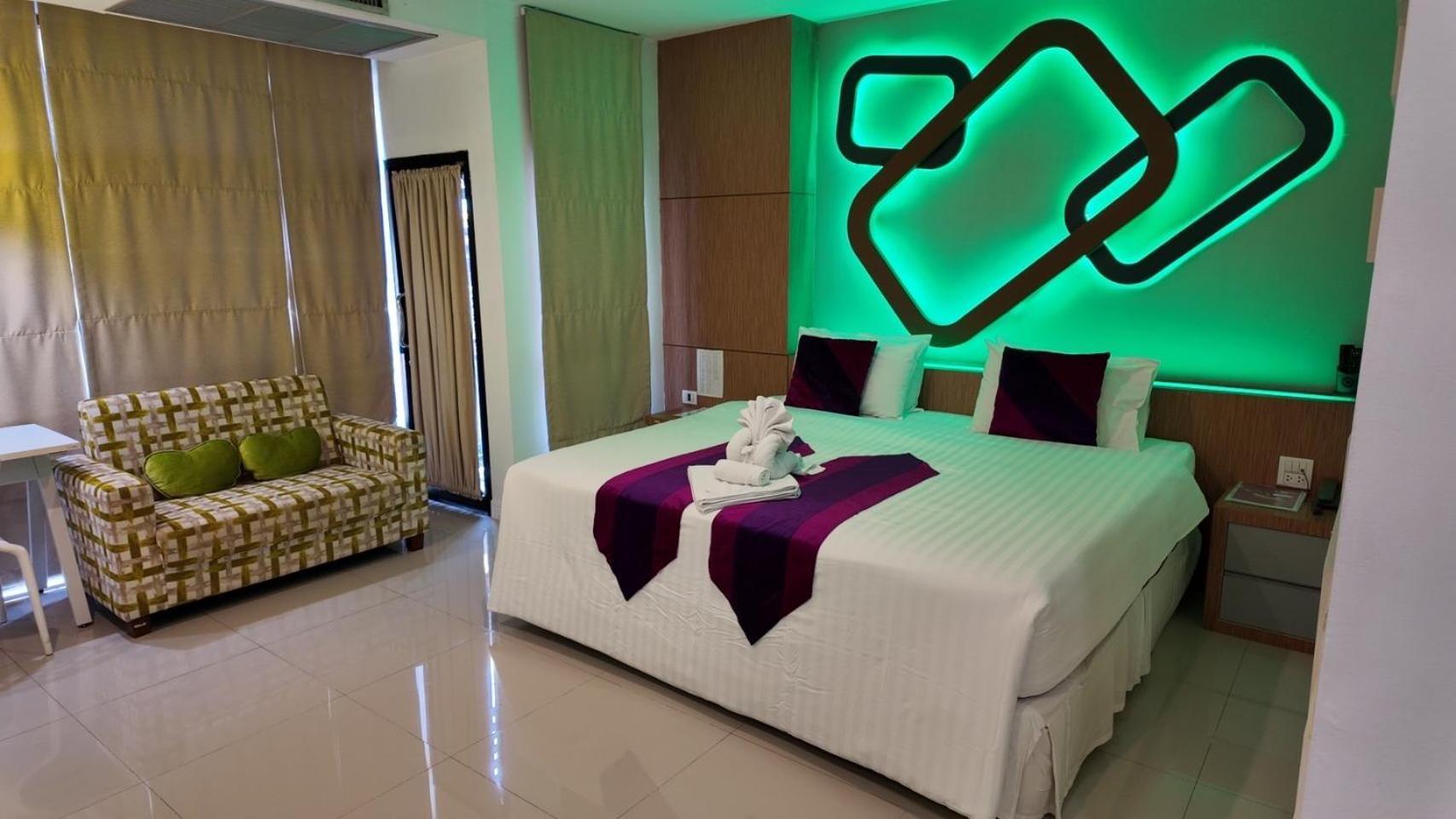 Phitsanulok United Hotell Exteriör bild