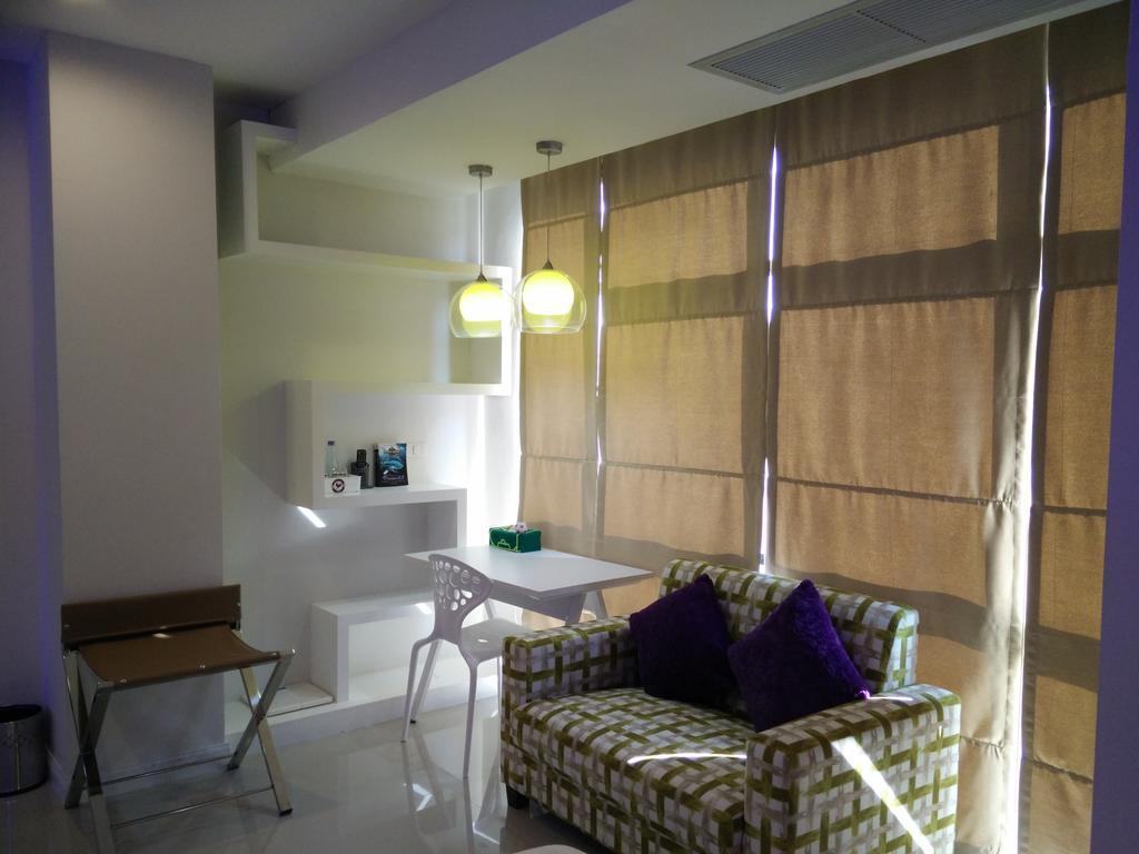 Phitsanulok United Hotell Rum bild