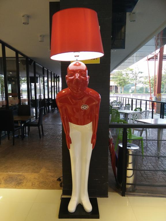 Phitsanulok United Hotell Exteriör bild